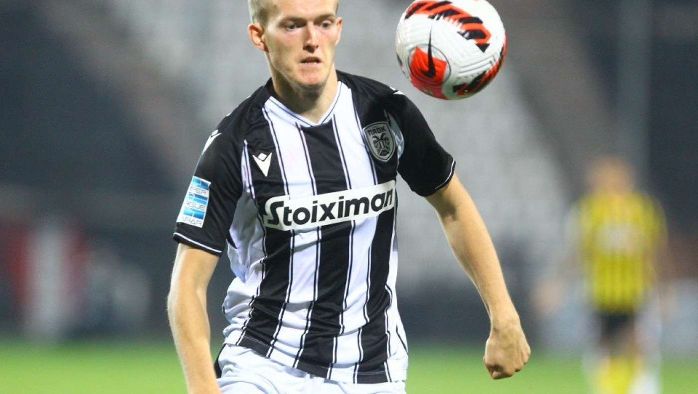 To σεντερφορίσιο γκολ του Κάρολ