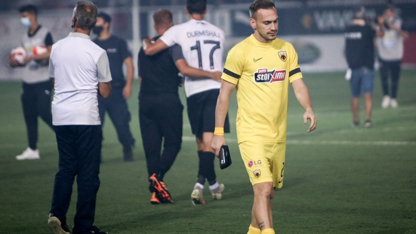 Παναθηναϊκός: Σενάρια για Μπακάκη