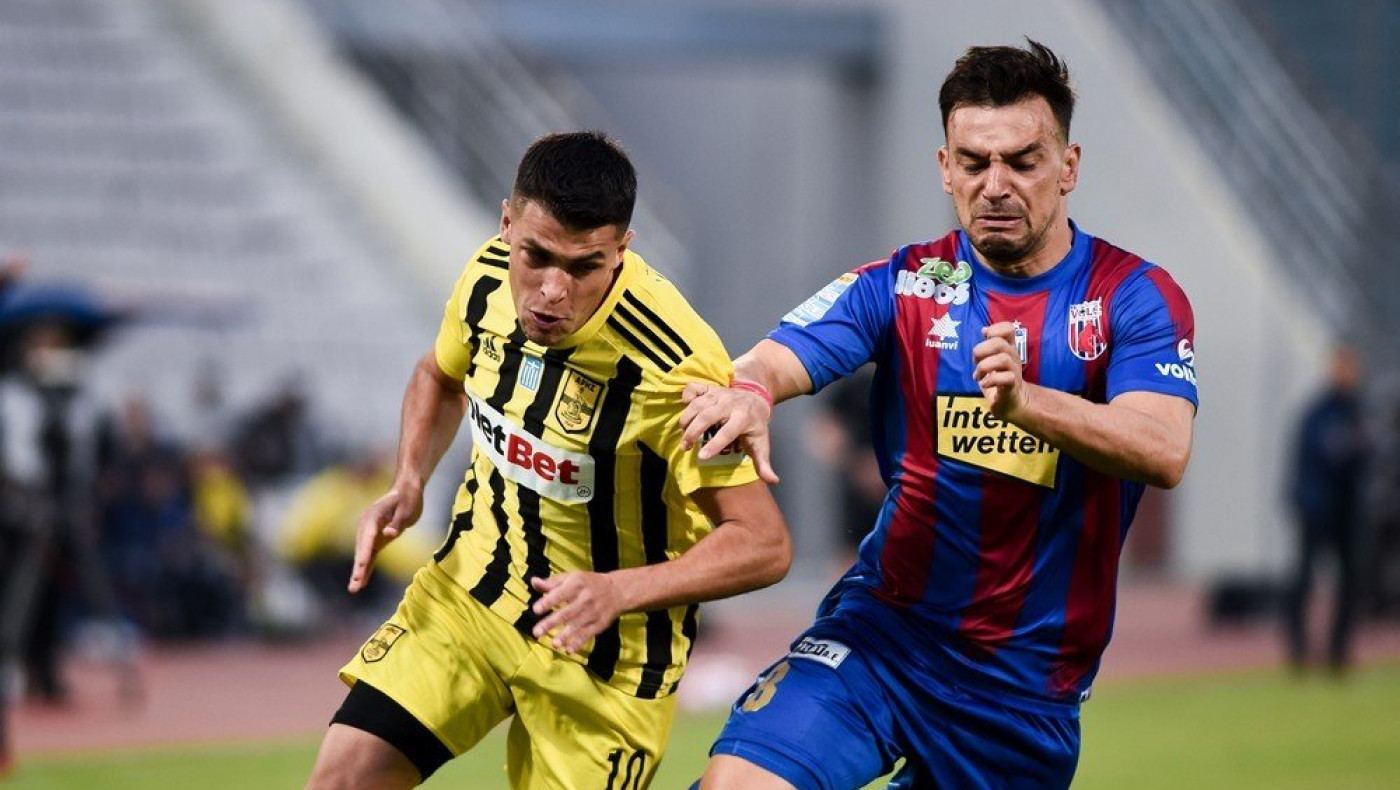 «Επίθεση» του Βόλου στην αστυνομία: «Αδύναμη να αποκαταστήσει την τάξη έξω από το Πανθεσσαλικό»