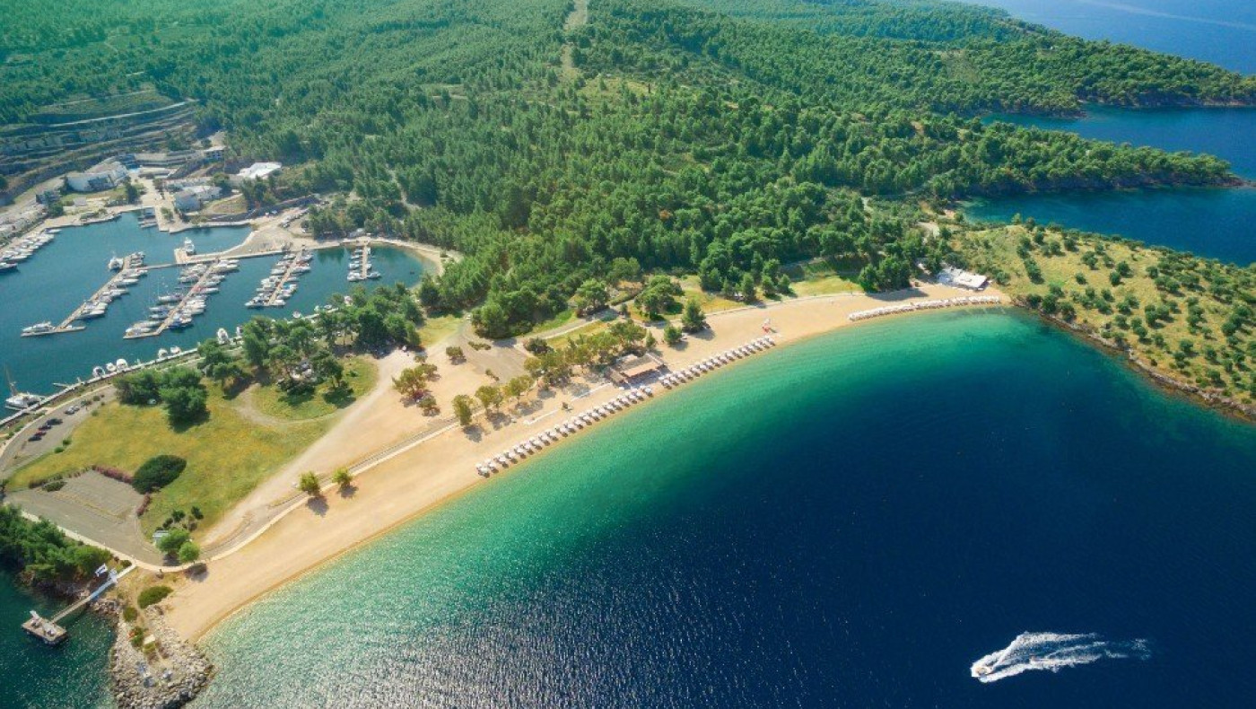 Χαλκιδική: Παιδάκι χάθηκε στην παραλία - Στο αυτόφωρο ο παππούς του