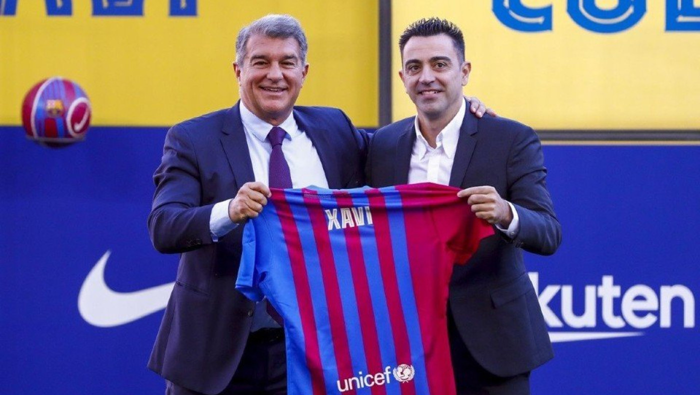 Μπαρτσελόνα: Ο Λαπόρτα υποσχέθηκε στον Τσάβι τουλάχιστον 2 μεταγραφές