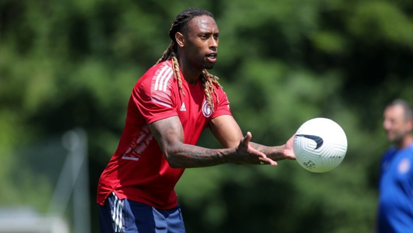 Ολυμπιακός: Η Πόρτο δεν θέλει να πληρώσει 5.500.000 ευρώ για Σεμέδο