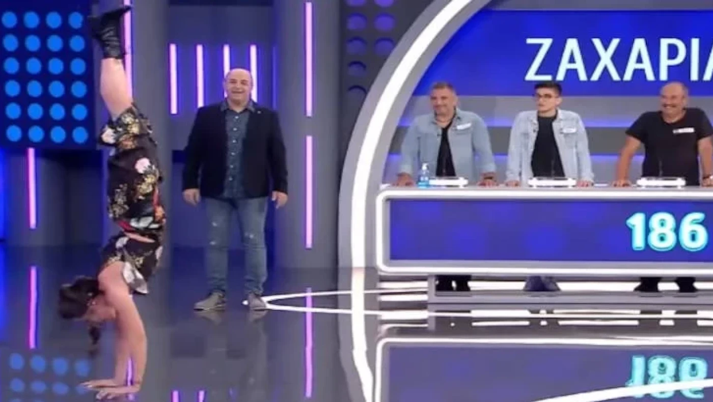 Έπαθε πλάκα ο Σεφερλής: Παίκτρια περπάτησε με τα χέρια!