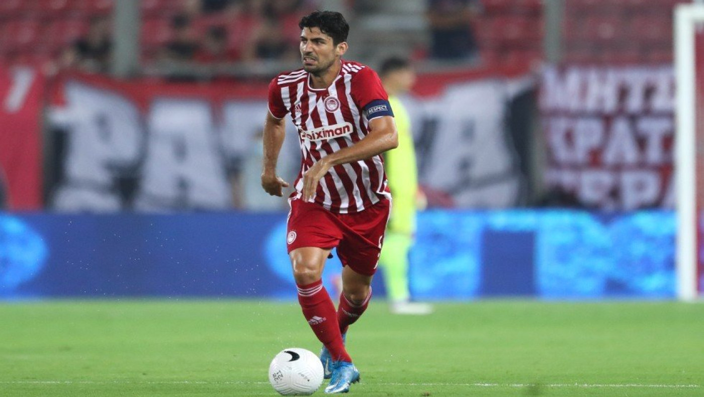 Μπουχαλάκης: «Ο Κένι μου θυμίζει τον Ελαμπντελαουί, έχει όλο το πακέτο»