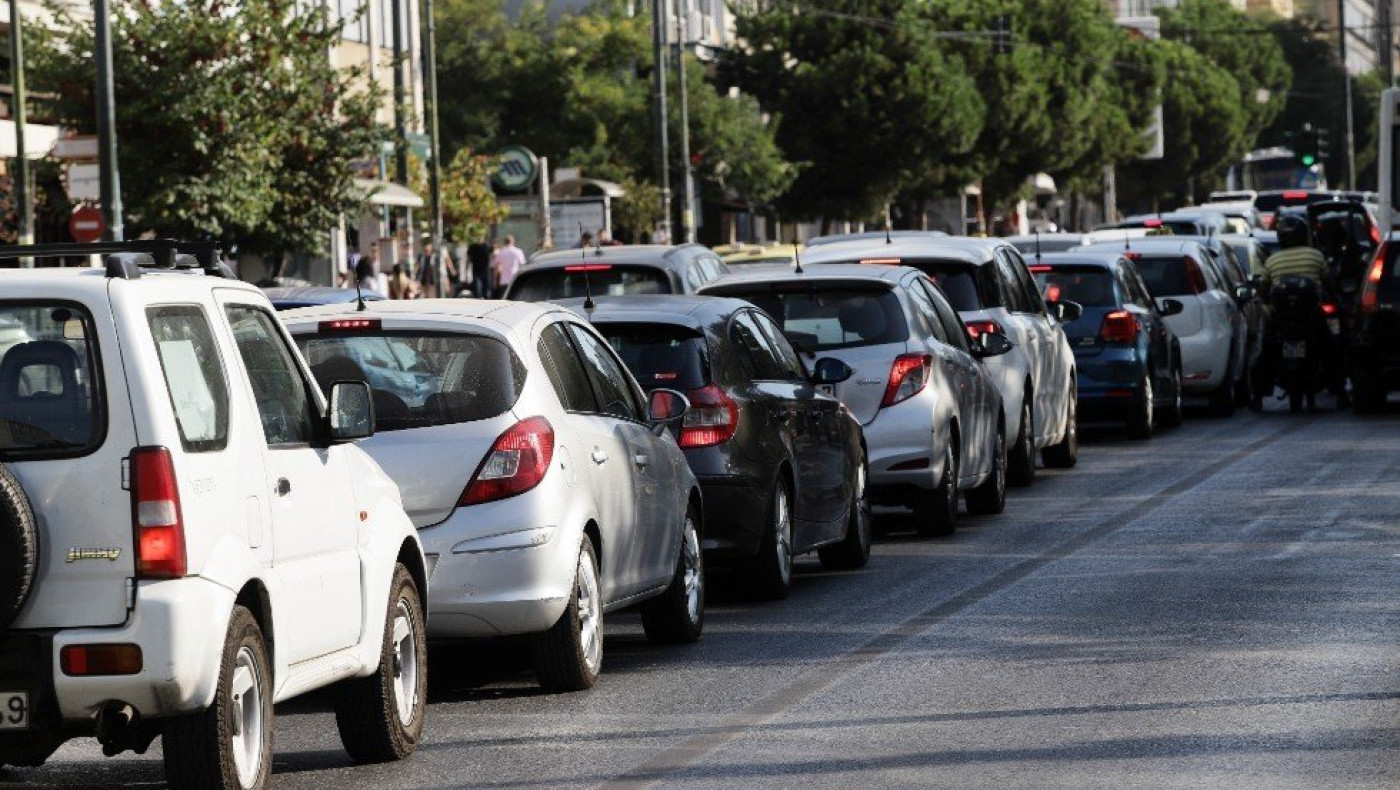 Μετά τις ταυτότητες αλλάζουν και τα διπλώματα οδήγησης: Τι πρέπει να γνωρίζουμε
