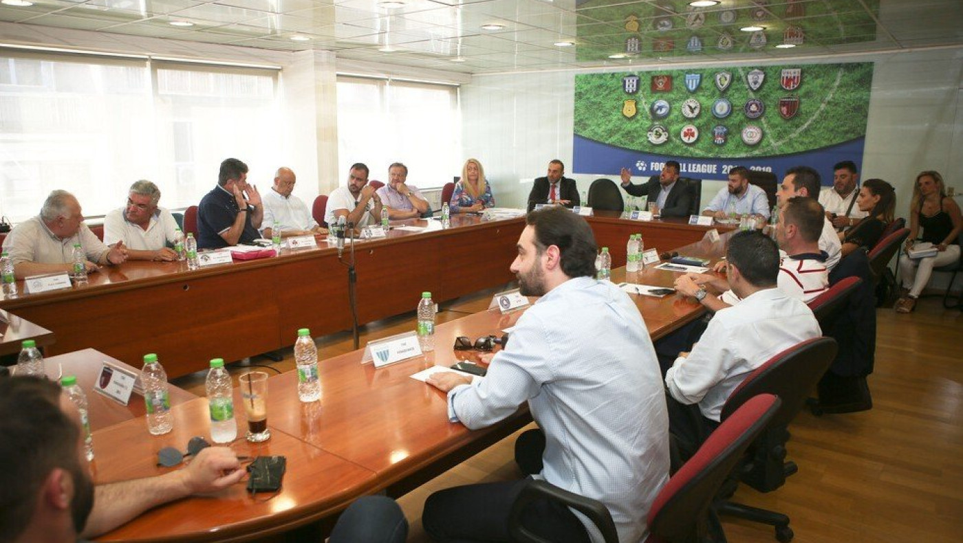 Συνεχίζεται η επ' αόριστον αποχή της Super League 2