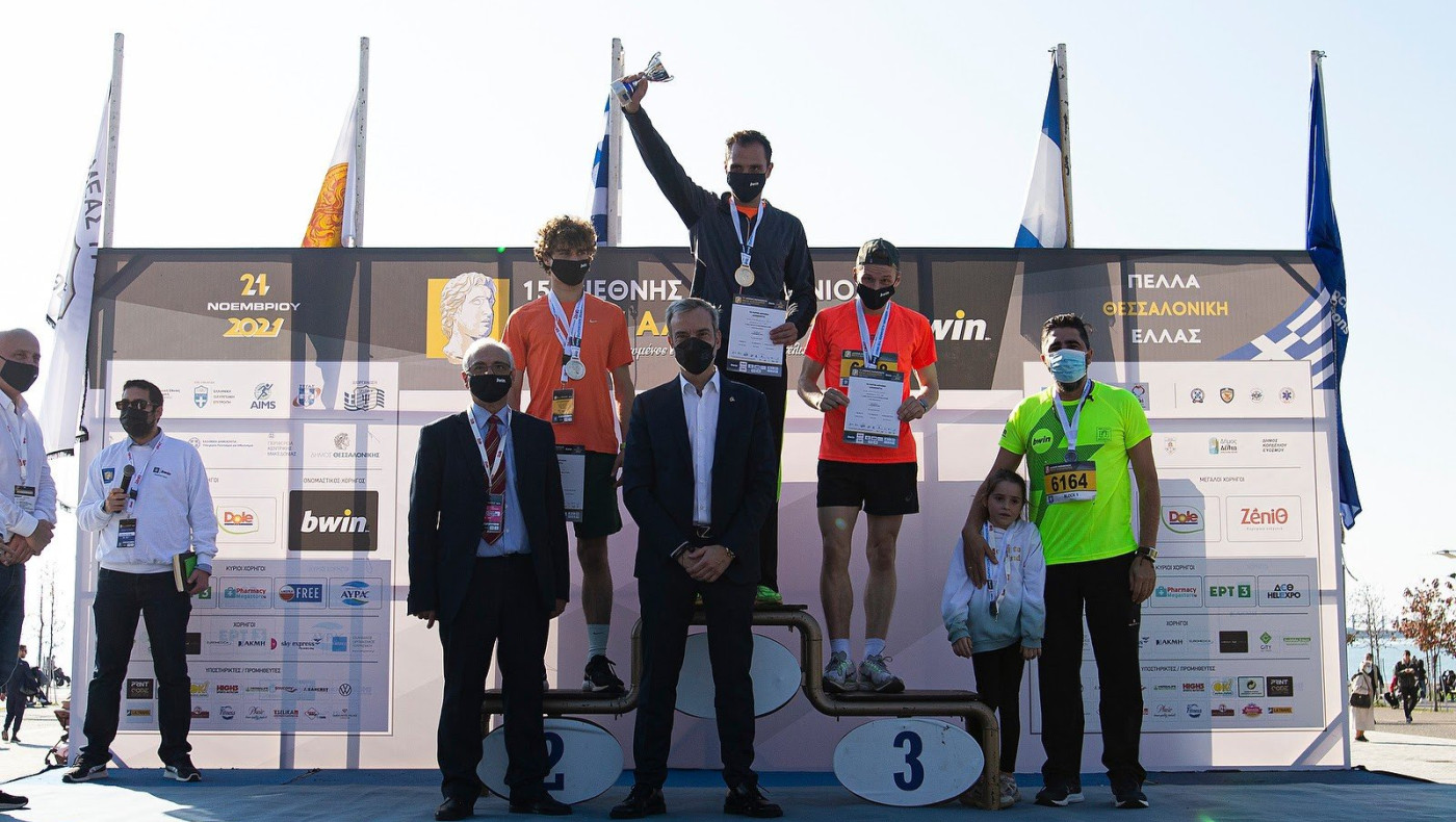 Χιλιάδες δρομείς και μοναδικές στιγμές στον 15ο Διεθνή Μαραθώνιο ΜΕΓΑΣ ΑΛΕΞΑΝΔΡΟΣ - bwin