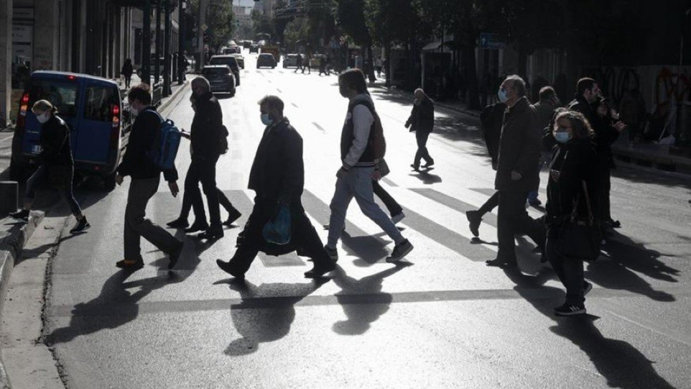 «Λένε «ναι» σε υποχρεωτικό εμβολιασμό και σκληρότερα μέτρα για ανεμβολίαστους»