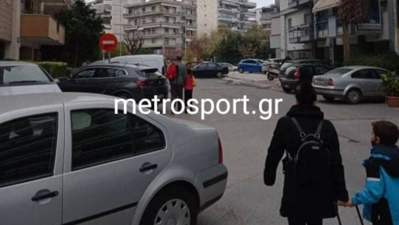 Καλαμαριά: Χωρίς πεζοδρόμιο μεγάλο τμήμα της οδού Αριστοτέλους - Τι λένε οι κάτοικοι και ο Δήμος