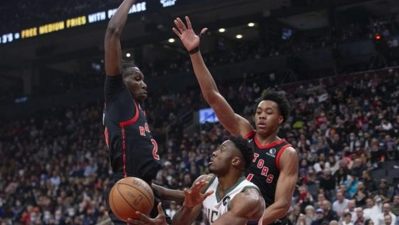 Γιάννη... απόντος, ήττα για τους Μπακς, τέλος και στο σερί των οκτώ νικών