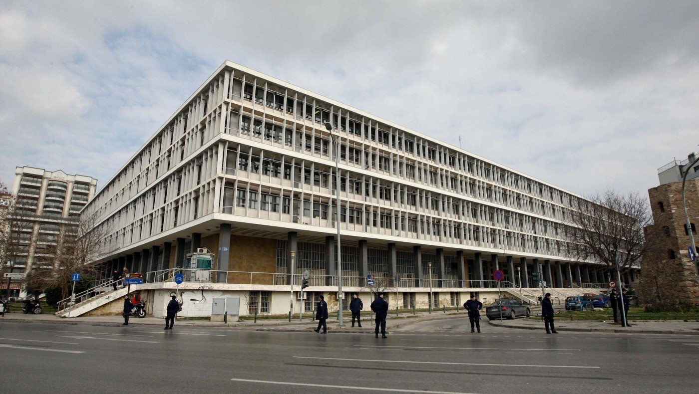 Αφέθηκαν ελεύθεροι οι 15χρονοι που απείλησαν αστυνομικούς με ψεύτικο όπλο