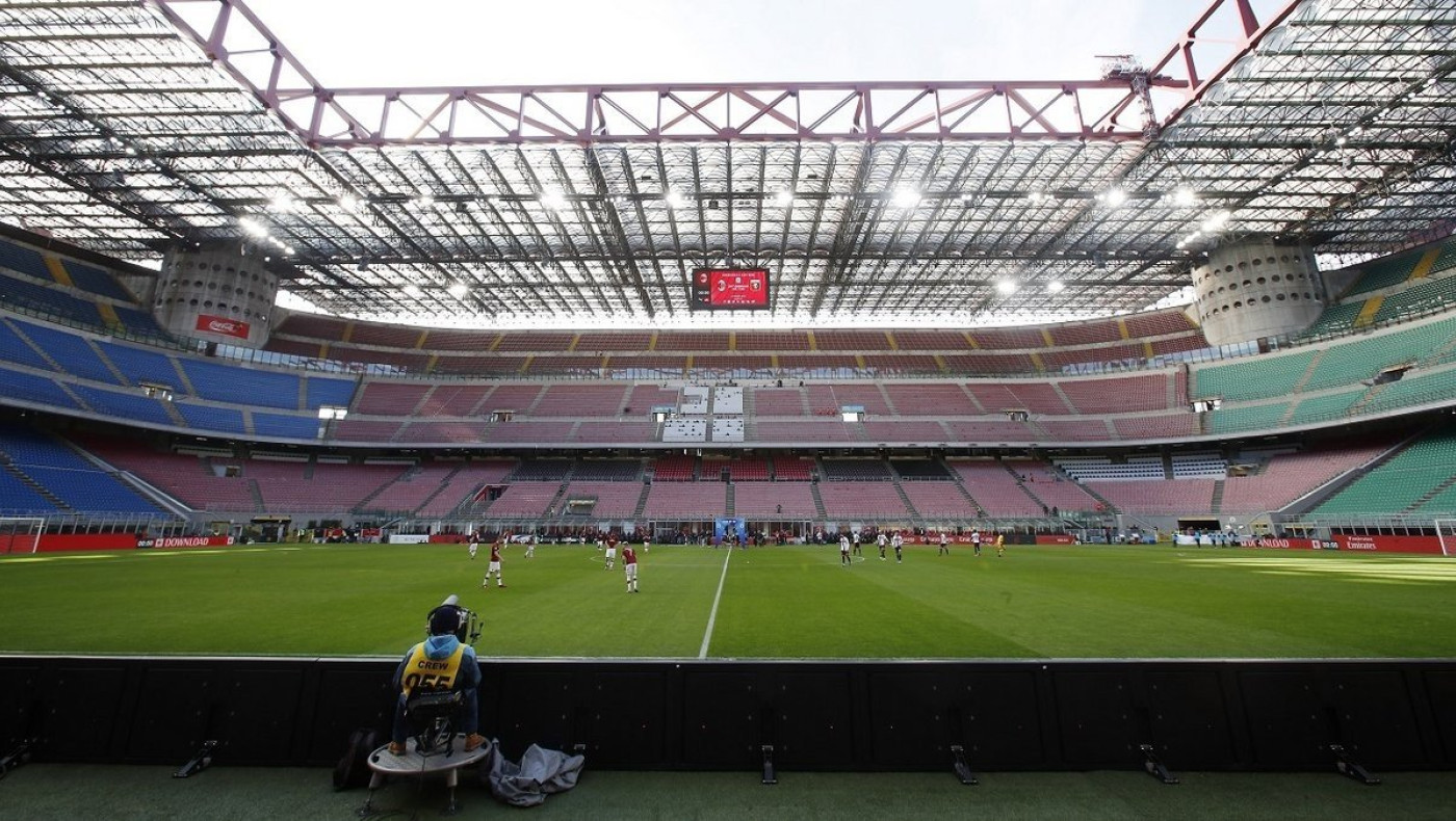 Οι κυβερνητικές παλινωδίες για τα γήπεδα