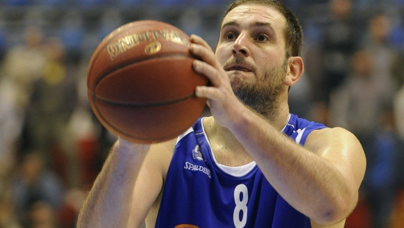 Πρώην μπασκετμπολίστας του Άρη συνελήφθη για ξυλοδαρμό σε ταξιτζή