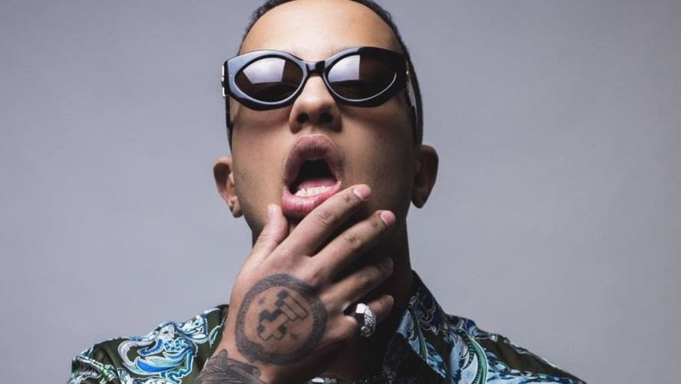 Απίστευτος καυγάς σε Iive του Light: Μπουνιές και σπασμένα ποτήρια σε κεφάλια (vid)