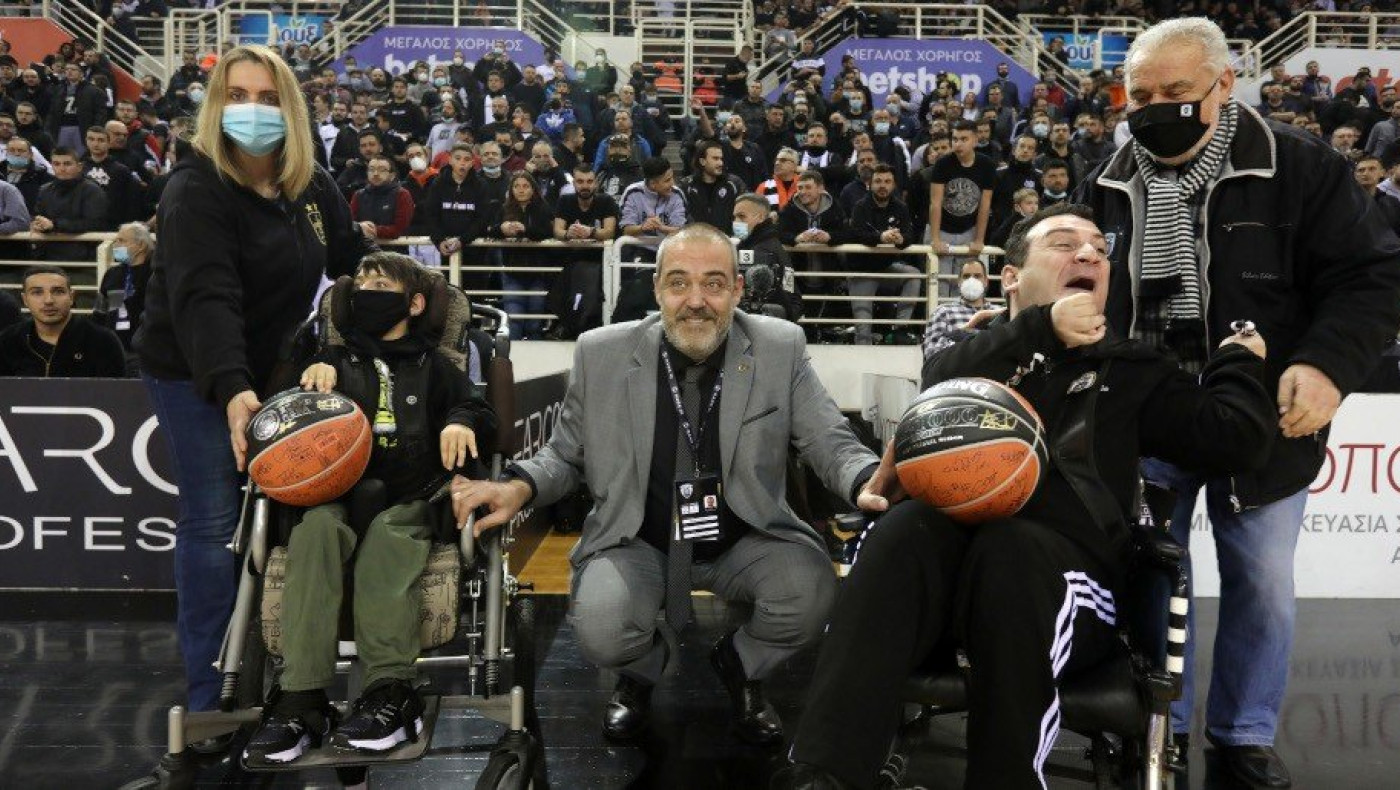 ΠΑΟΚ - Άρης: Βραβεύτηκαν οι δύο μαχητές της ζωής στο Παλατάκι!