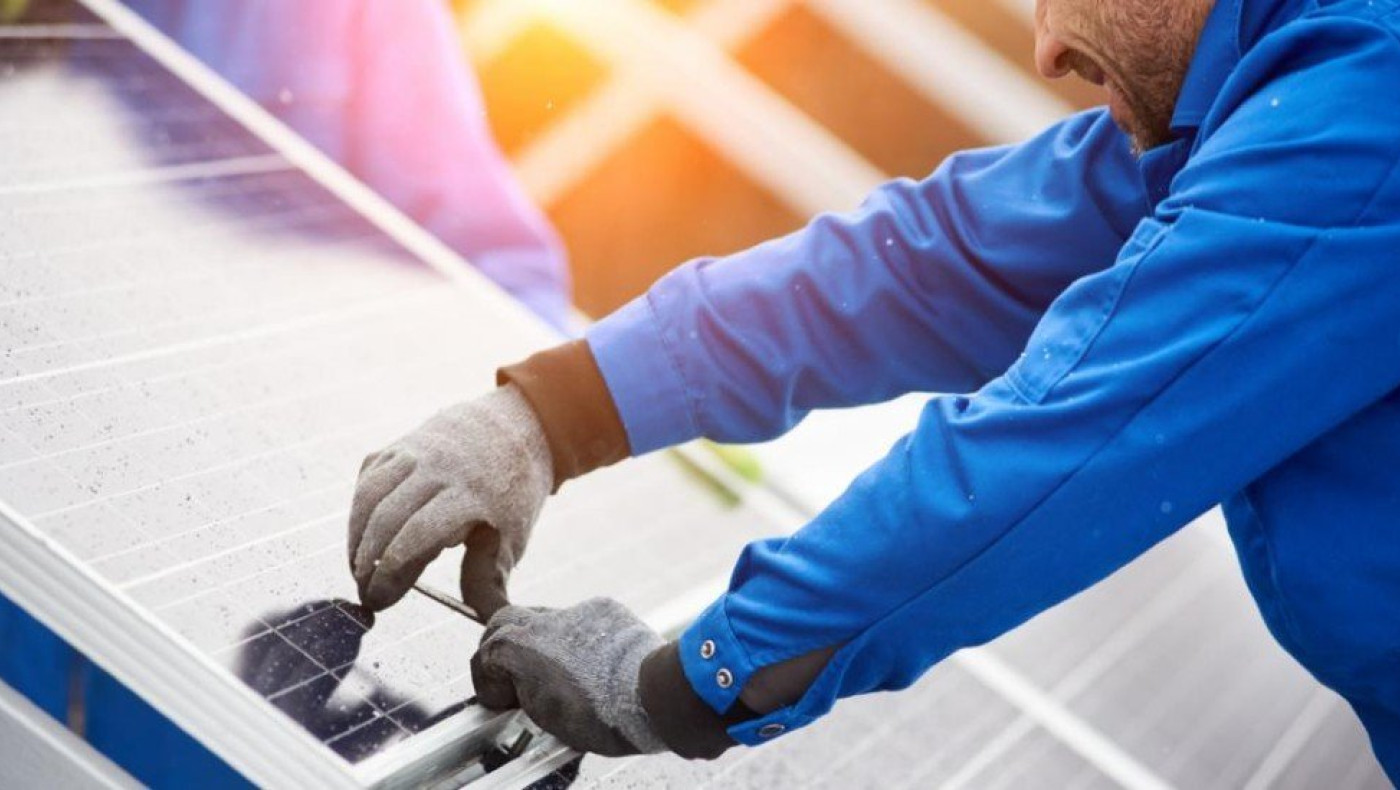 Νέο ορόσημο για τα φωτοβολταϊκά στέγης: Το α' τρίμηνο 2022 η απόφαση