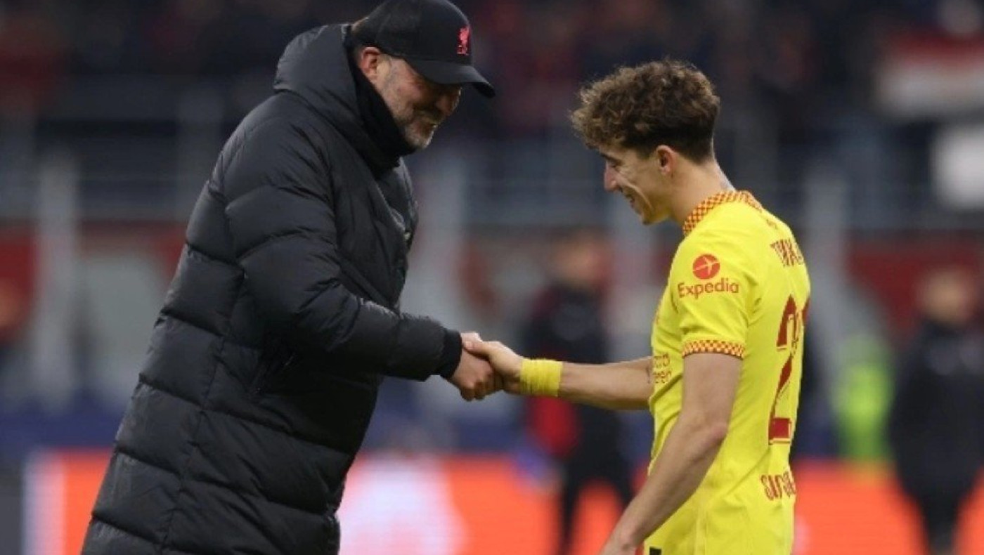 Αποθεώνει Κλοπ ο Τσιμίκας: «Μαθαίνω πολλά από αυτόν»