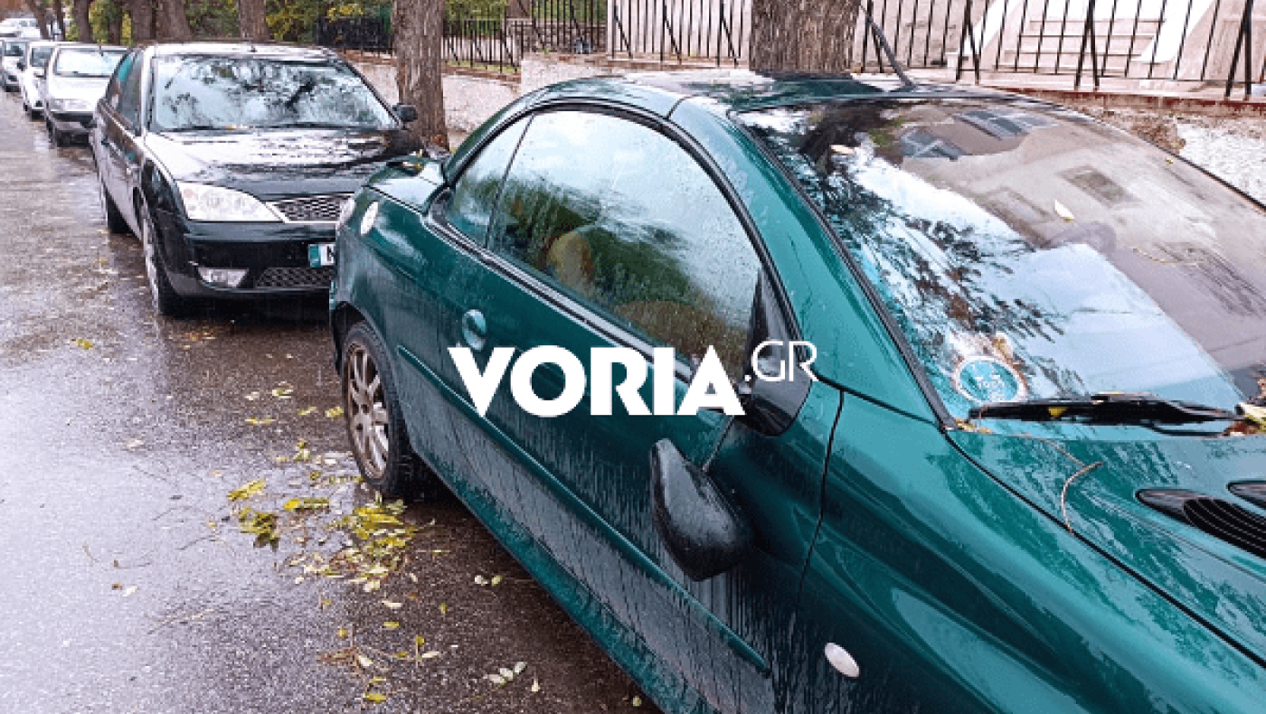 Θεσσαλονίκη: Έσπασαν αυτοκίνητα έξω από το Παλέ ντε Σπορ