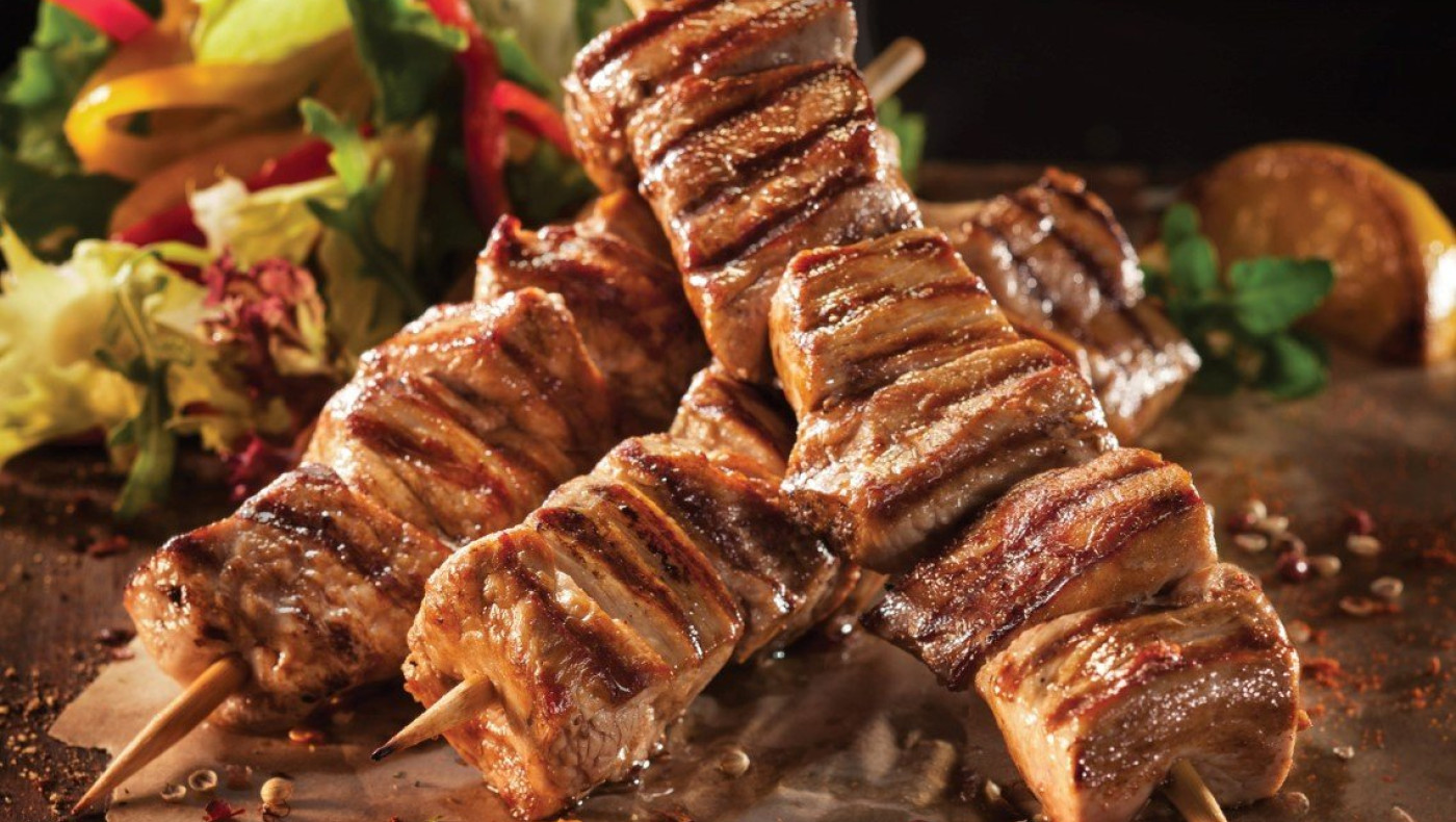 «Χρυσό» το σουβλάκι στα νησιά - Πού έφτασε τα 4,5€