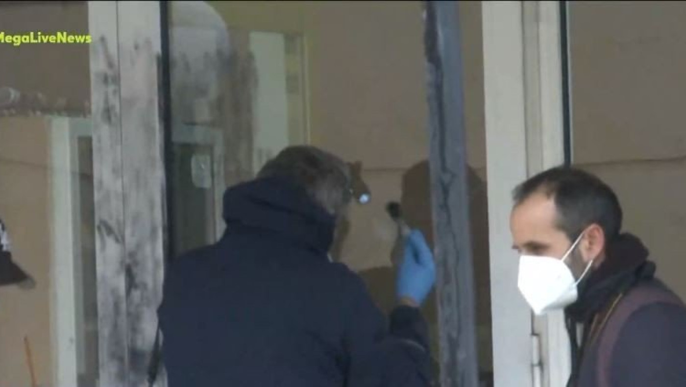 Θεσσαλονίκη – Ο άνδρας της και όχι η πεθερά κατηγορείται τελικά πως σκότωσε την 55χρονη μέσα σε ζαχαροπλαστείο!