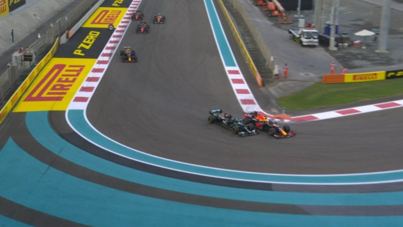 Formula 1: Το συμβάν μεταξύ Φερστάπεν και Χάμιλτον ξεσήκωσε αντιδράσεις