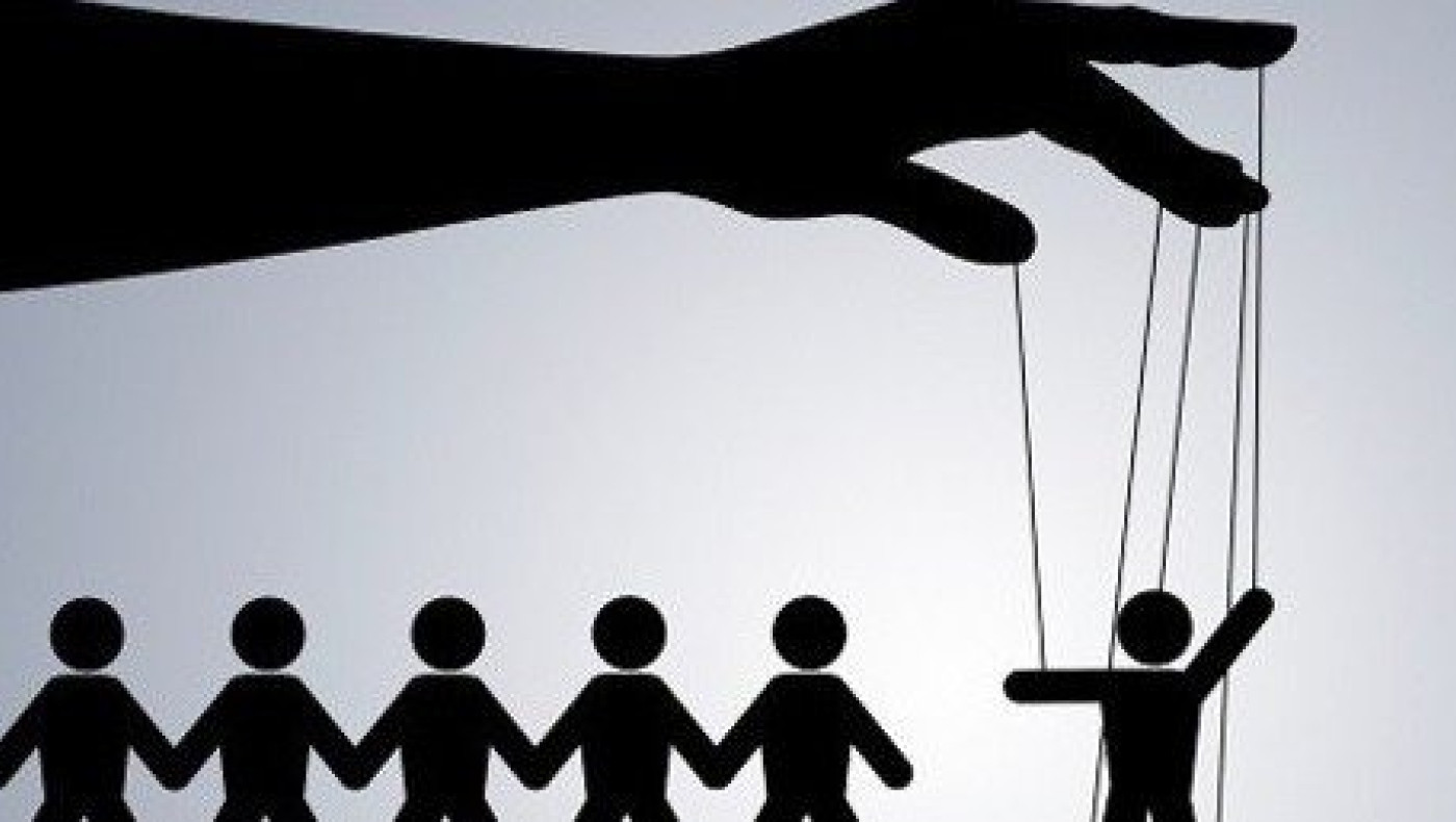 Τα κουρέλια τραγουδάνε