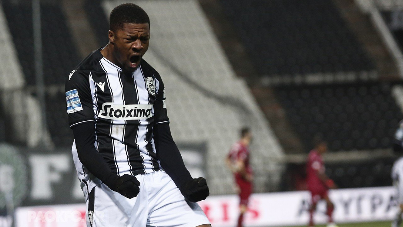 Άκπομ: «Θα με... σκοτώσει ο Λουτσέσκου, αλλά ήταν εκπληκτικό γκολ» - Ο Ρουμάνος του... πέταξε μπουκάλι on air!