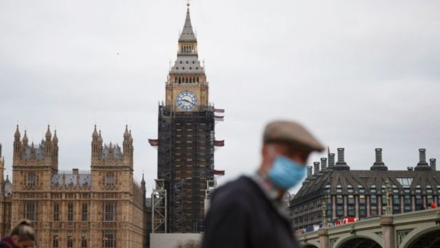 Έκτακτη συνεδρίαση της Cobra για την Όμικρον στη Βρετανία