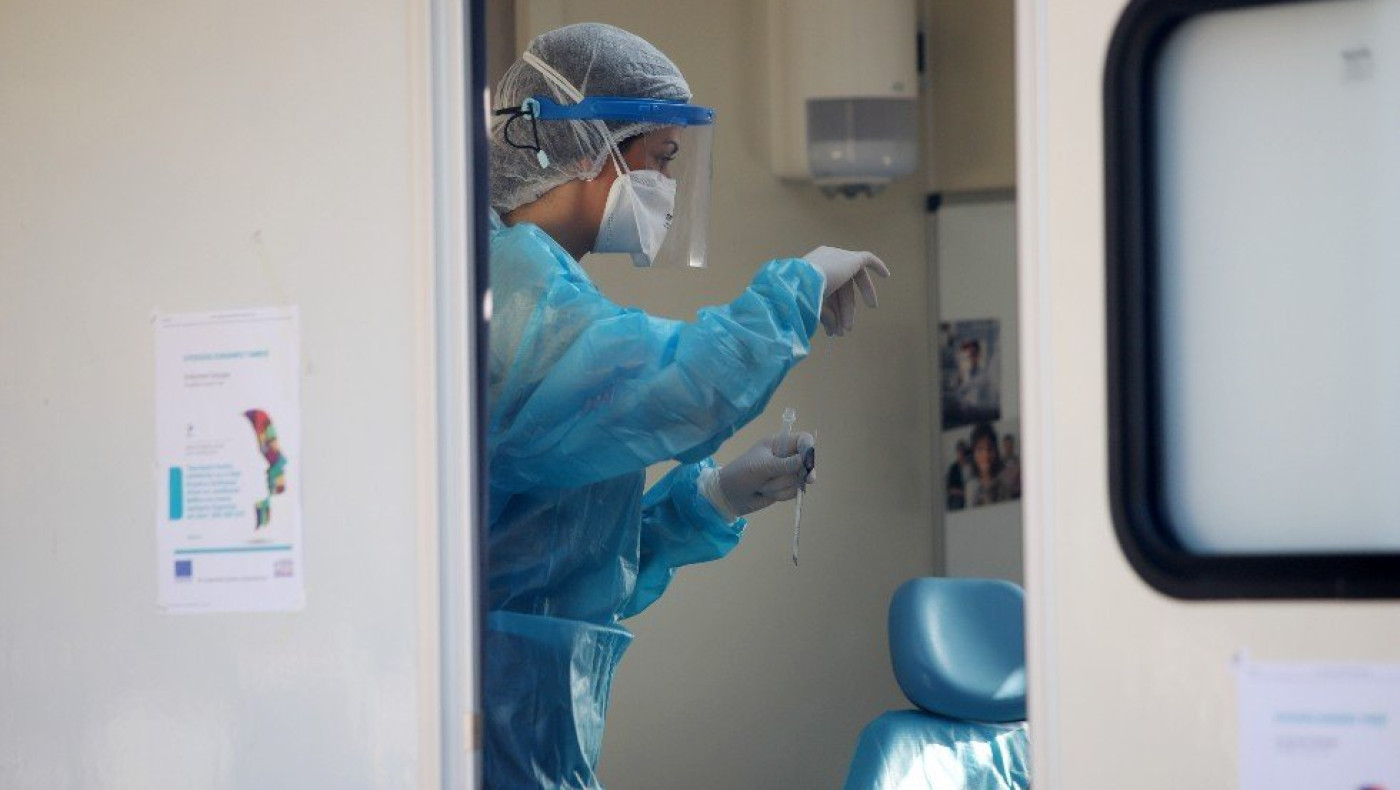 Πάνω από 350 εμβολιασμοί σε τρεις ώρες στο Cosmos