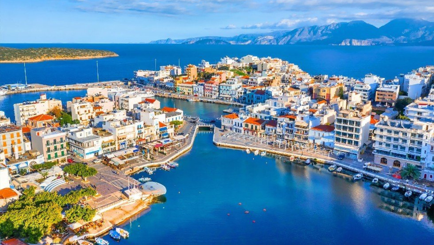 Οι καλύτεροι ταξιδιωτικοί προορισμοί για το 2022 με έναν... Ελληνικό