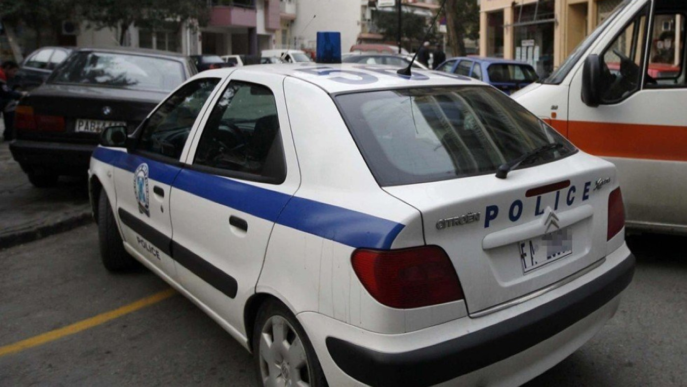 Γρεβενά: Άνδρας απειλεί να πέσει στο κενό-Συναγερμός στην Αστυνομία