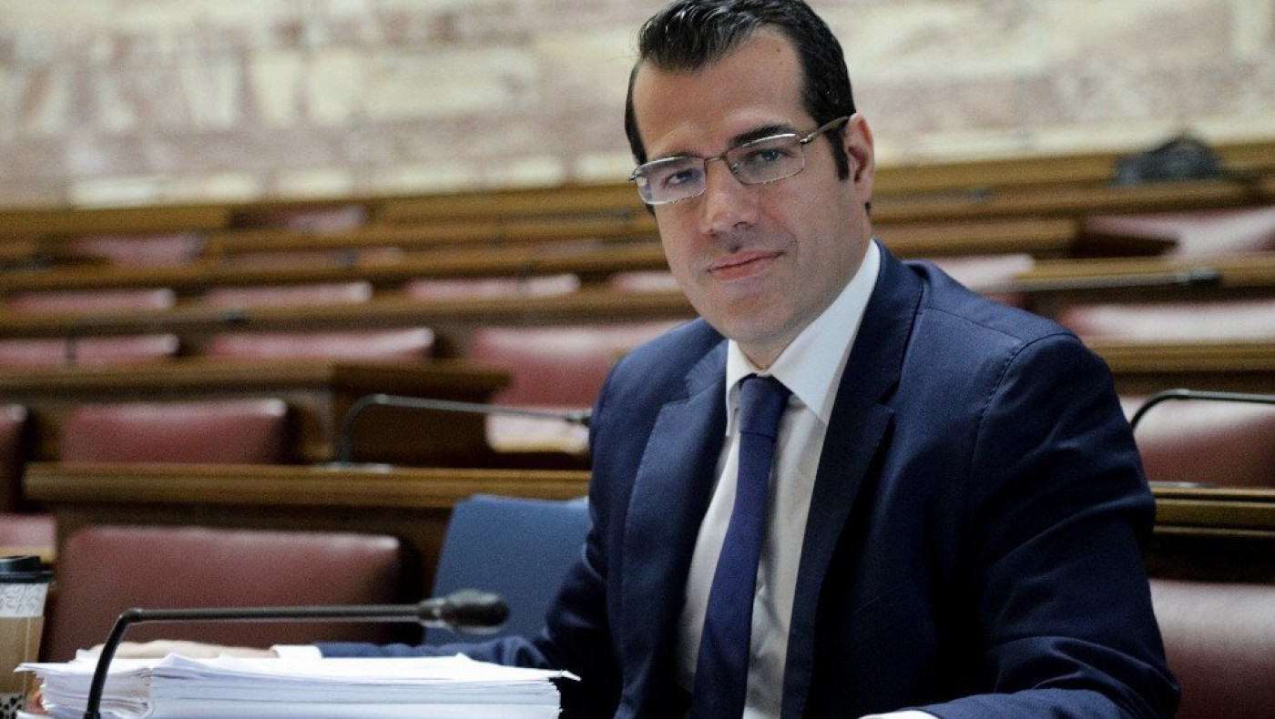 Πλεύρης: «Μέχρι 2,5 μέρες η αναμονή διασωληνωμένων για ΜΕΘ»