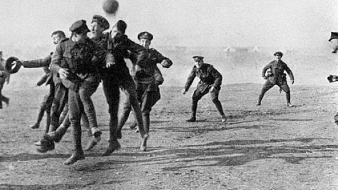 Α' Παγκόσμιος πόλεμος 1914: Η Χριστουγεννιάτικη ποδοσφαιρική ανακωχή!