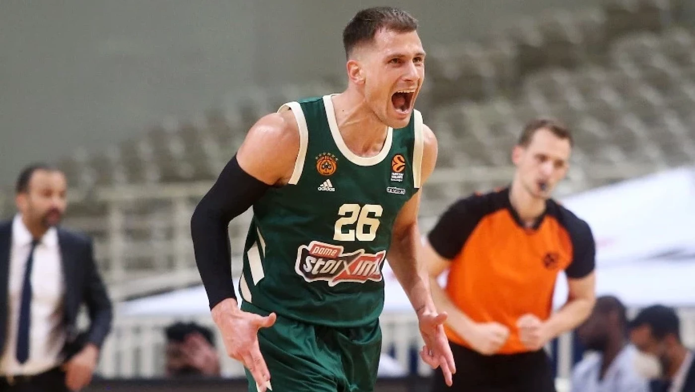 «Είσαι απλά ένας ηλίθιος» - Ο Νέντοβιτς τσακώθηκε διαδικτυακά με οπαδό του Ολυμπιακού