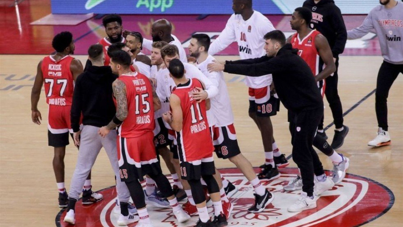 Τέσσερα νέα κρούσματα κορωνοϊού στον μπασκετικό Ολυμπιακό