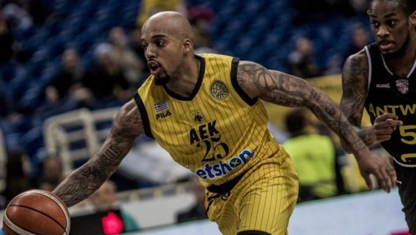 Καταγγελία από τον Θίοντορ: «Η ΑΕΚ μου χρωστάει 20 χιλιάδες»