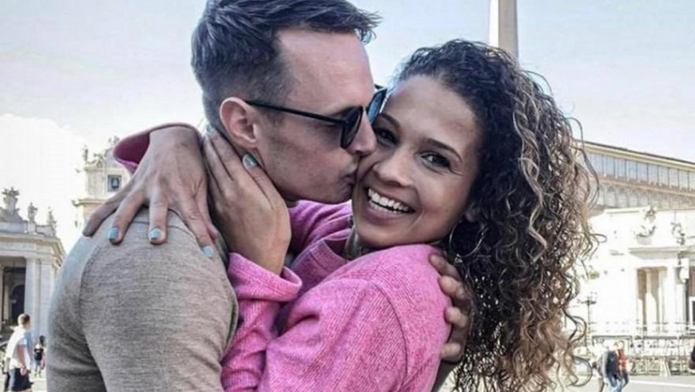 Ποδοσφαιριστής αποβλήθηκε και τα… έφτιαξε με την τέταρτη διαιτητή του αγώνα!