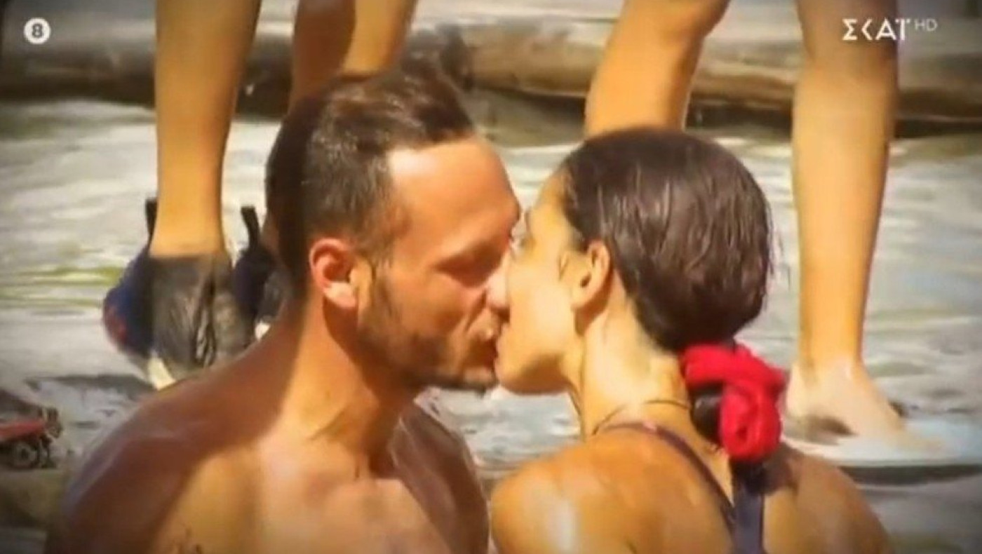 Survivor: «Το στημένο έχει και τα όριά του» - Χαμός στο Twitter για το φιλί Μυριέλλας - Κατσαούνη