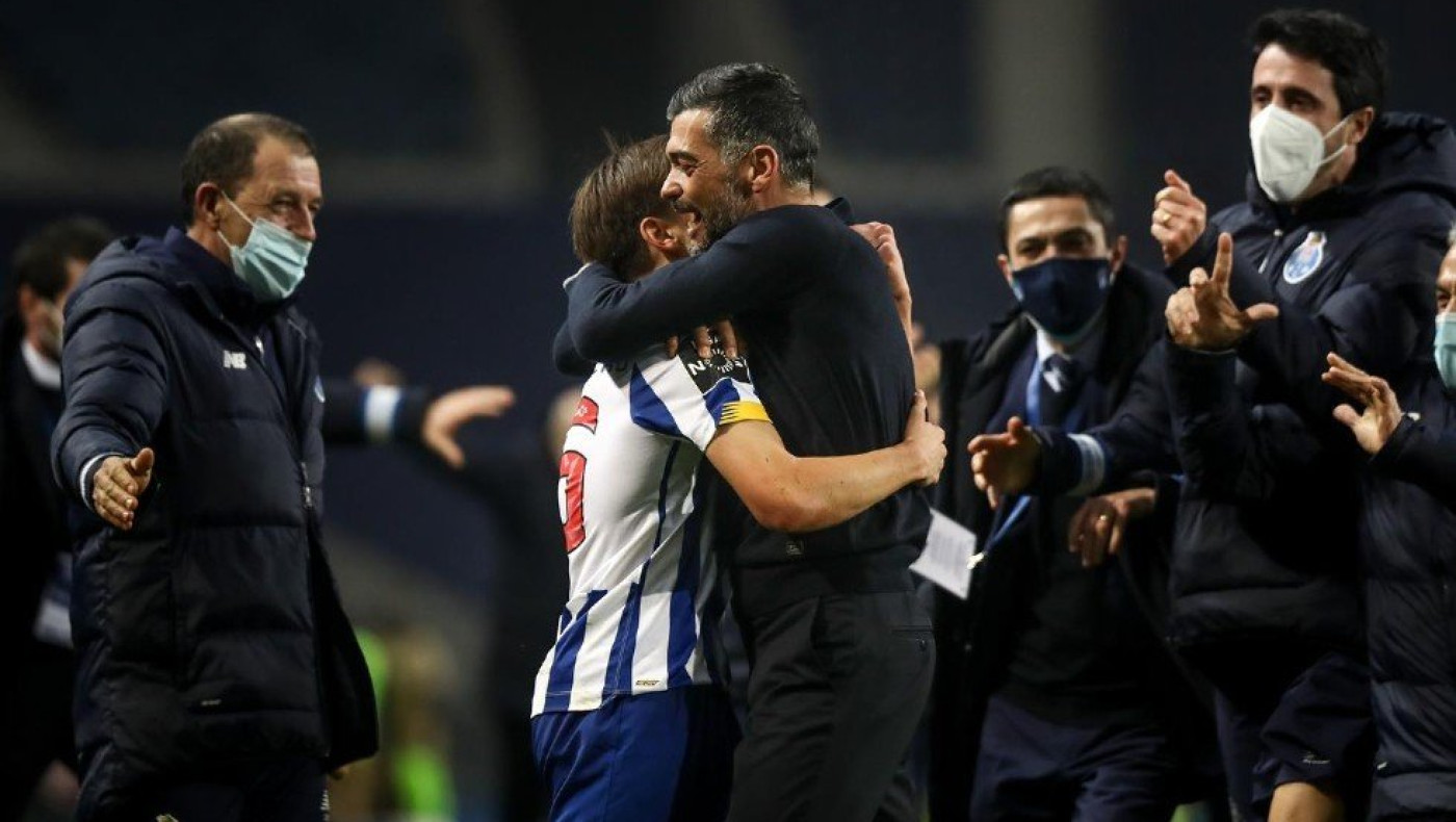 From father to son: Από τον Μαλντίνι στην αγκαλιά του Κονσεϊσάο