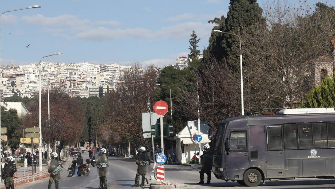 Επεισόδια στην πορεία των αντιεξουσιαστών στη Θεσσαλονίκη