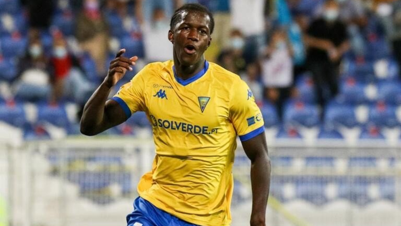 Γράφτηκε για ΠΑΟΚ, καταλήγει στην Γουλβς