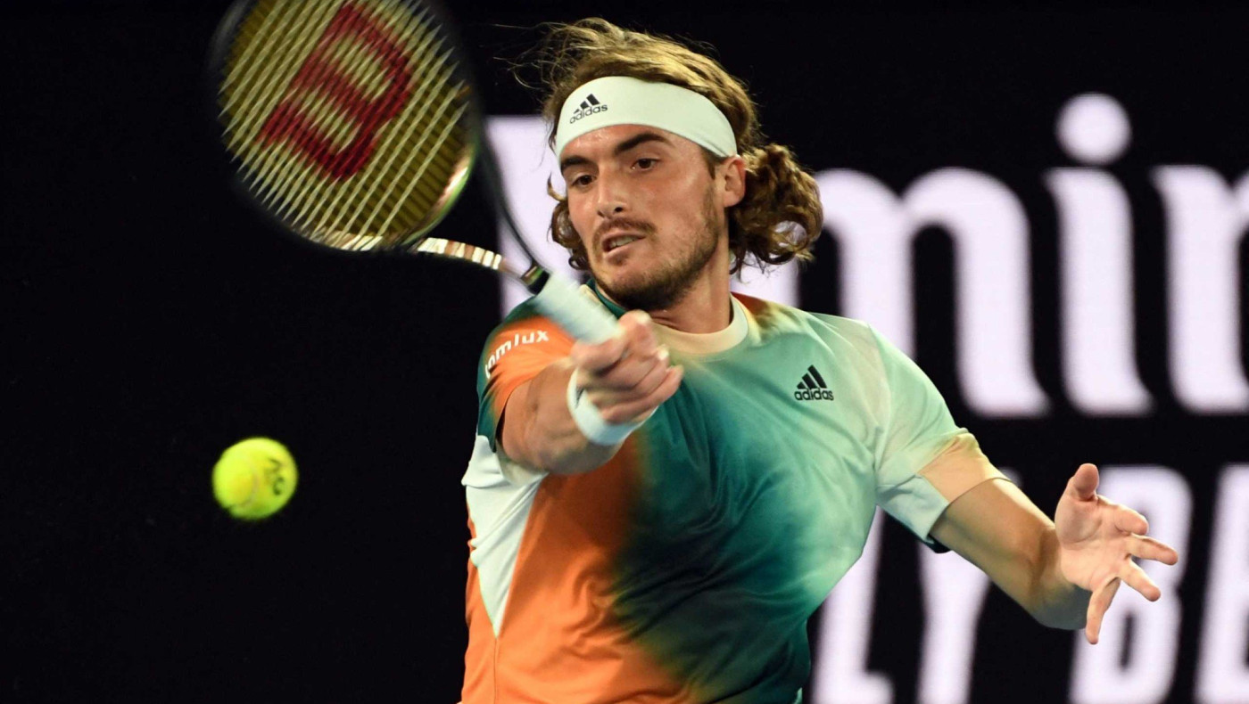 Εντυπωσιακό «μπάσιμο» του Τσιτσιπά στο Australian Open