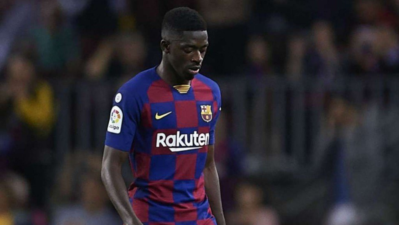 «Σκληρή» απάντηση Ντεμπελέ στην Μπαρτσελόνα: «Δεν θα ενδώσω σε εκβιασμούς»