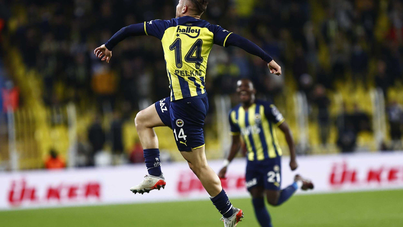 ΓΚΟΛΑΡΑ Πέλκα με κούρσα πίσω από το κέντρο, χάρισε το τρίποντο στη Φενέρ!