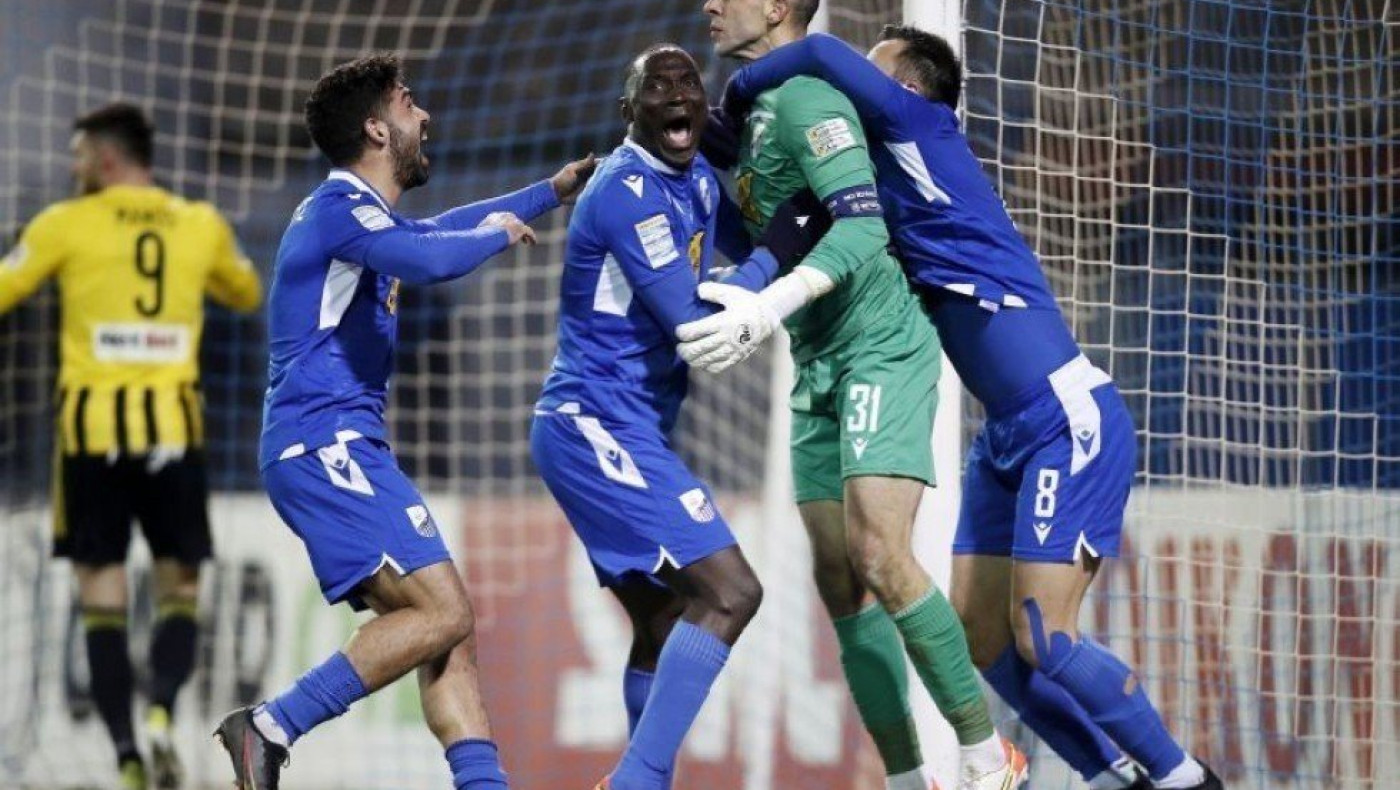 Η αγωνία στο... κόκκινο: Η μετάδοση του χαμένου πέναλτι στο 120' από τον Γιώργο Στράντζαλη (audio)