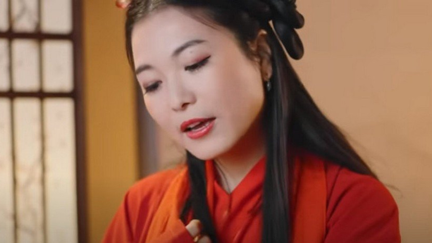 Κινέζα τραγουδά Παπαρίζου σε άψογα ελληνικά και γίνεται viral