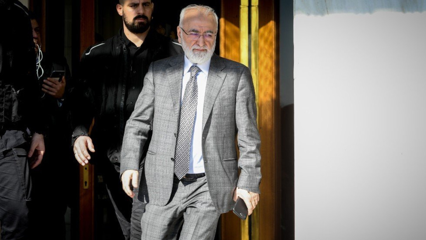 Απροκάλυπτη επίθεση του Ομίλου Μαρινάκη σε Ιβάν Σαββίδη και OPEN -«Ρώσο ολιγάρχη» τον χαρακτηρίζει ο διευθυντής της εφημερίδας «Το Βήμα»