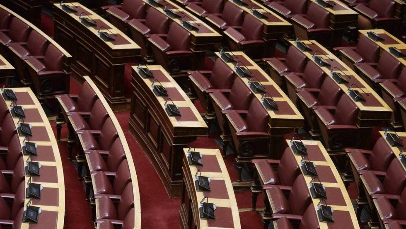 Η βεντέτα της οικογένειας Σαρτζετάκη και ο «σασμός» που «σφραγίστηκε» στη Βουλή