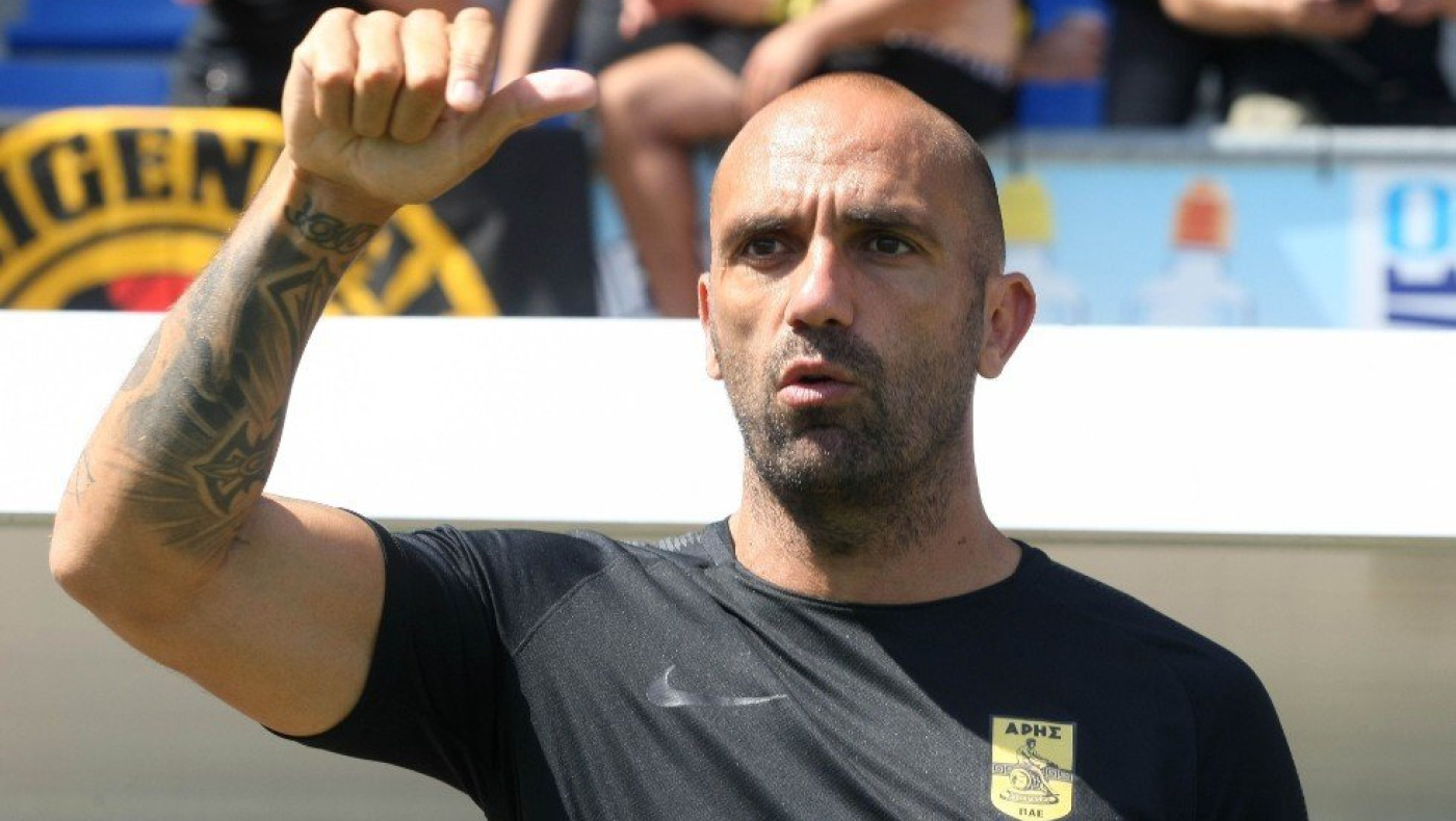 Συνεχίζει ακάθεκτος στα 40 του να παίζει μπάλα ο Ραούλ Μπράβο!