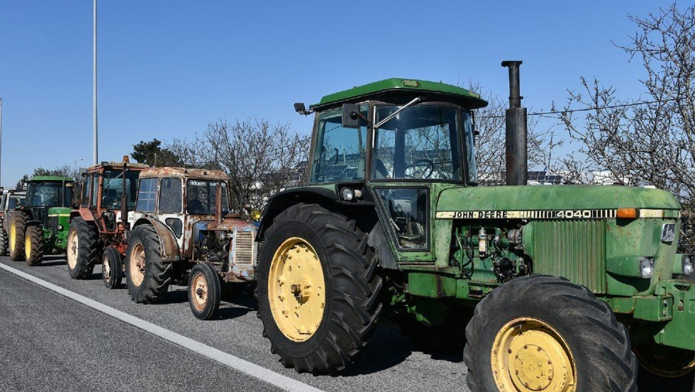 Λάρισα: Στήνουν... μπλόκα οι αγρότες